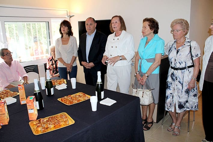 Un moment del parlament de Rosa M. Pruna, presidenta del Consell del Poble de Llerona