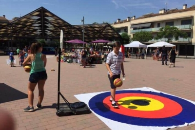 Tots els jocs i activitats van tenir lloc a la plaça de l'Espolsada (foto de Viu Sa)